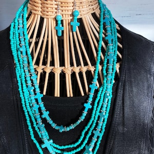 Conjunto de collar con cruz vaquera del suroeste