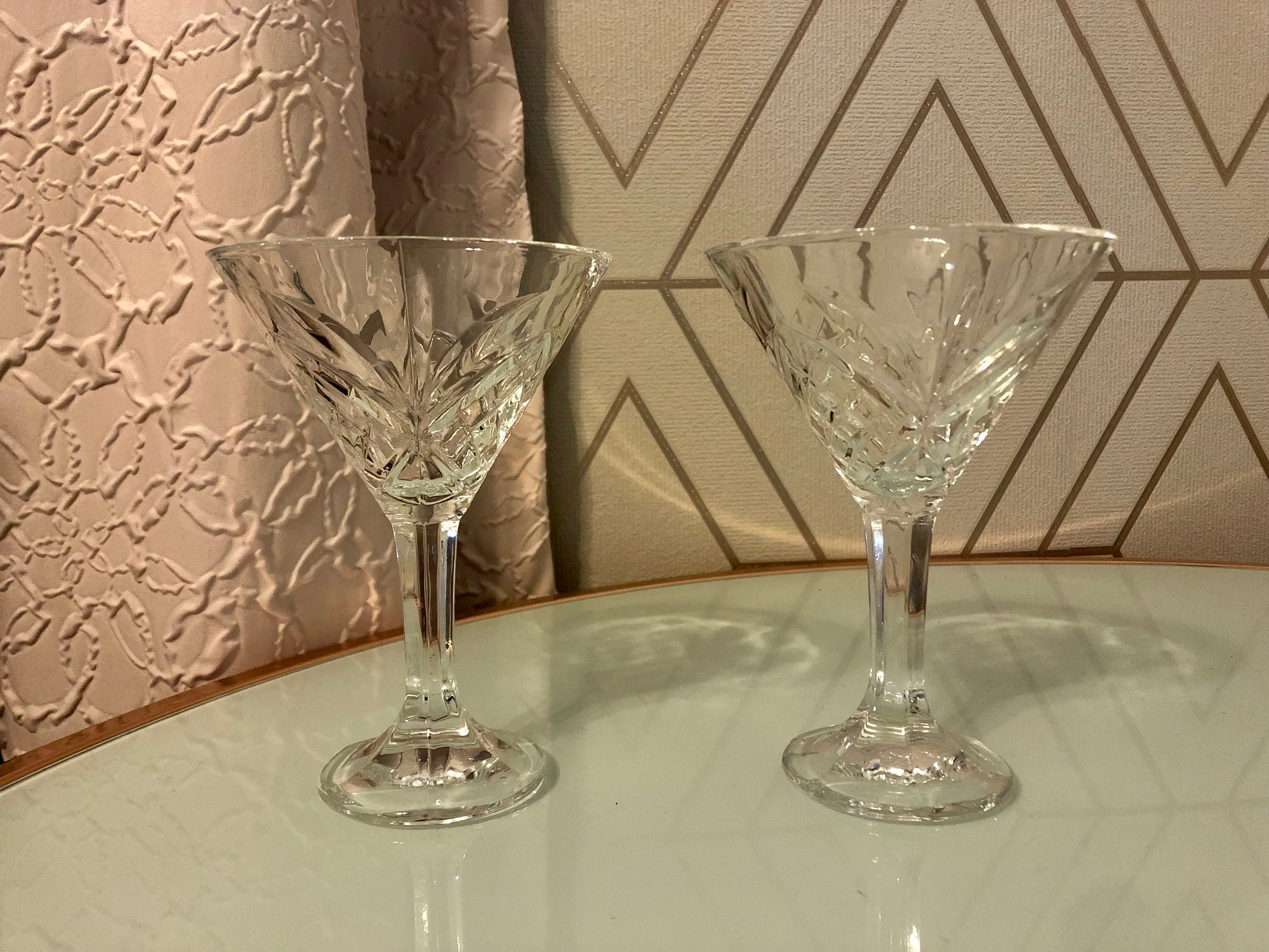 MARQUIS WATERFORD Clear Non Optic Crystal 6 1/4 Martini Glass