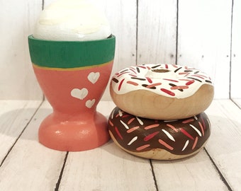 Wooden play donuts and hot chocolate (green stripe)