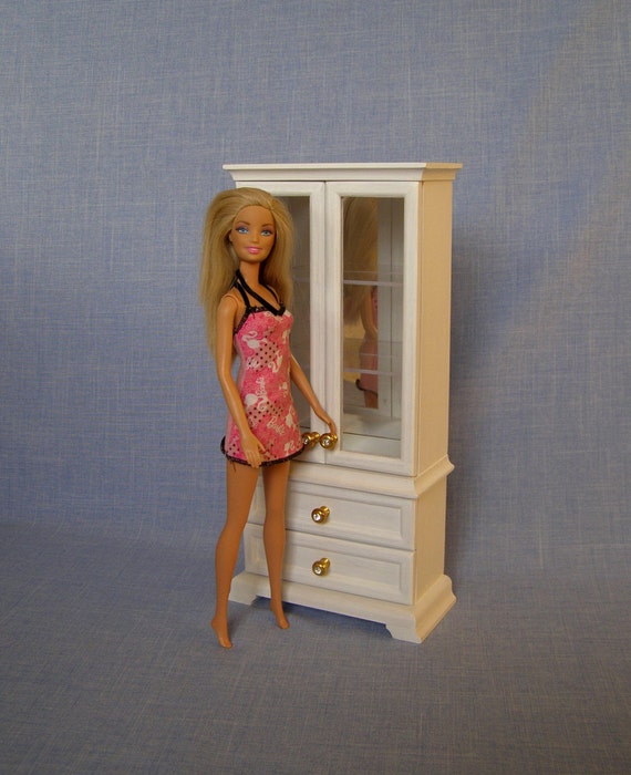 barbie dresser with mirror