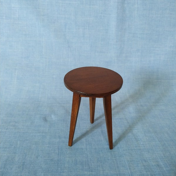 Round side table for 12 inch dolls/ 1:6 scale /bedroom wood night stand