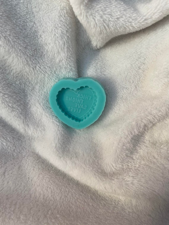 Scallop Heart Keychain Mold Scallop Heart Keychain Mold