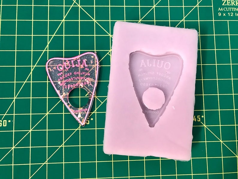 Ouija Board Planchette Silicone Mold For Epoxy Resin Keychains 