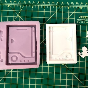 Pokedex Shaker Resin Mold, Silicone Mold for Epoxy Resin, 90s Video Game Molds, Resin Keychain Molds, Cute Resin Molds, Gamer Resin Molds