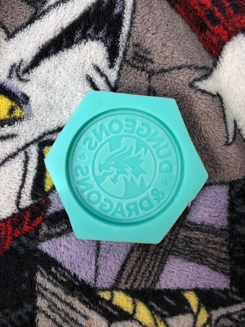 D&D Emblem Silicone Resin Mold Etched Flat Mold Tabletop Etsy