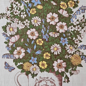Never Too Soon for Spring, Pre-Owned Vintage Signed Pat Albeck, A Present from The National Trust, Floral Linen Kitchen Tea Towel
