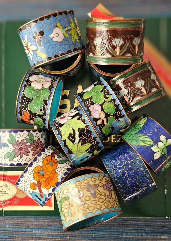 Colorful napkin rings deals