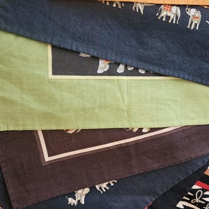 EXOTISCH. Set mit 6 gebrauchten Jim Thompson THAI Servietten aus Baumwolle. Elefanten und Floral. Bild 13