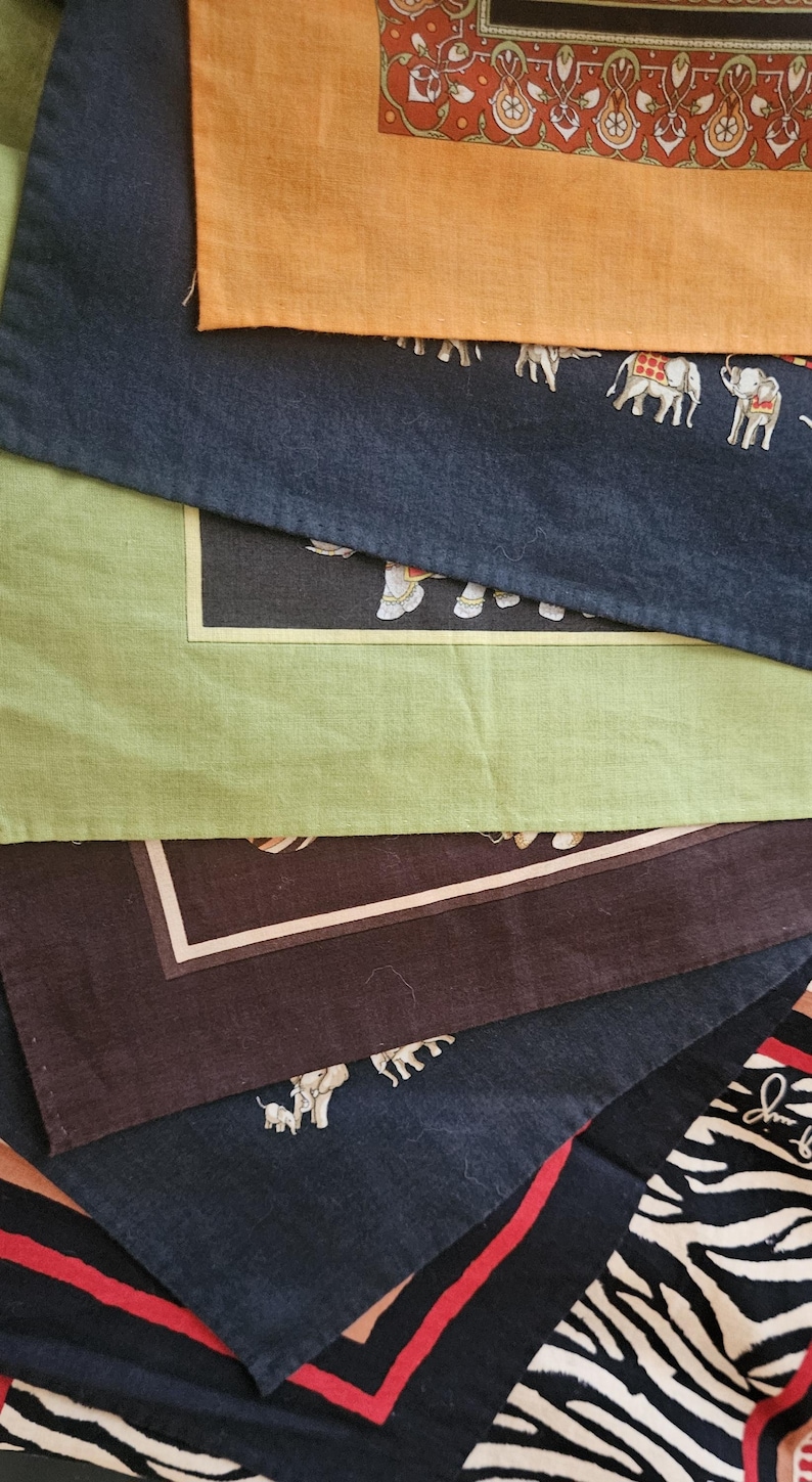 EXOTISCH. Set mit 6 gebrauchten Jim Thompson THAI Servietten aus Baumwolle. Elefanten und Floral. Bild 13