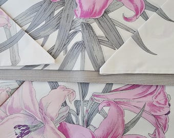 SPRING Lilies.  Table x 10.  Set of 20 Jim Thompson THAI Silk Solid Placemats and Floral Printed Hand Stitched Napkins.  Cream Pink Green.