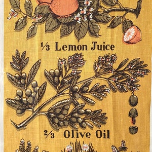 Lindo pano de prato de cozinha de linho longo vintage assinado Lois Long, novo, x Fallani & Cohn: MOLHO para SALADAS, amarelo dourado, laranjas, azeitonas e especiarias