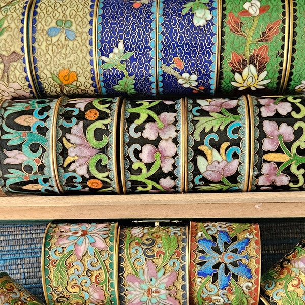 Traveling Around the World: ASIA.  Sets of 2 GORGEOUS L CLOISONNE Enamel Napkin Rings, Traditional Asian Floral Inspired Designs and Colors.