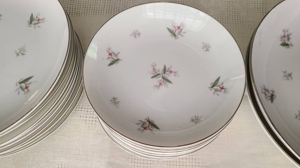 Vintage CALUMET by JYOTO Fine China Dishes. JAPAN. White, Silver