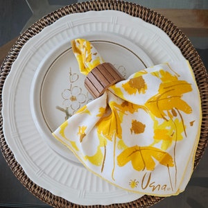 GLORIOUS Vintage Set of 6 Signed Vera Neumann Cotton Napkins, White and Splendid Yellow Floral Sprays