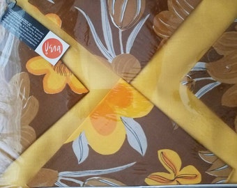Sets of 8 NEW Vera Neumann Cotton Placemats and Napkins Original Boxes Floral and Geometric Graphics