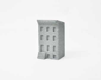 Brownstone Bookend