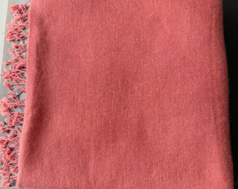 Elegant  Pashmina Shawl – Soft Woolen Wrap for All Seasons