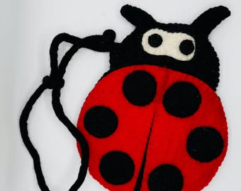Ladybug Crossbody Bags – Two Sizes, Endless Charm!