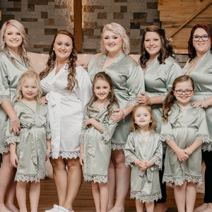 SAGE GREEN Lace Bridal Robes / Bridesmaid Robe Gift / Bridal Party Robes / Set of Robes / Satin Robe / Wedding Robe / Wedding Favor
