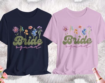 Bride Squad Wildflower Retro T-Shirt: Bridesmaid Bridal Party Gift