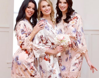 BLUSH Lace Bridal Robe / Bridesmaid Robes / Floral Lace Robe / Rustic Robe / Wedding Robe / Wedding Favor / Bridal Party Getting Ready Robes