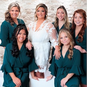 EMERALD GREEN Ruffle Bridesmaid Robes / Bridal Party Robe / Forest Green / Hunter Green / Dark Green / Bridesmaid Gift / Bridesmaid Proposal