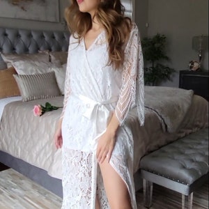 Long Bridal Robe / Long Wedding Robe / Wedding Robe / Bridal Robe / Lace Robe / Full Lace Robe / White Robe / Bride to Be Gift