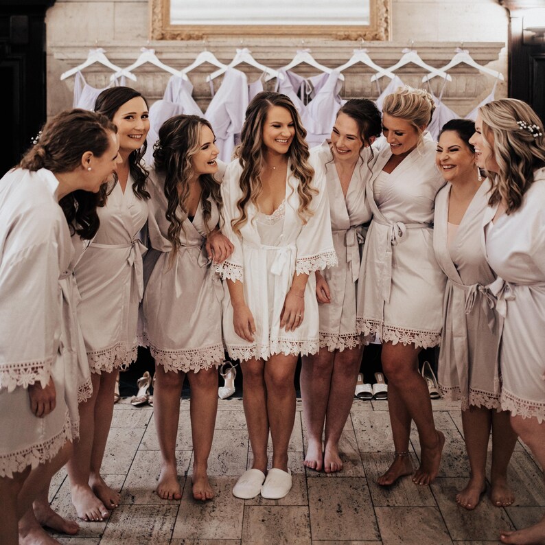 champagne Lace Bridesmaid Robe Gift Wedding Robes Silky Silk Satin Bridal Party Getting Ready Outfit Gift Favor Maid of Honor Mother of the Bride Groom Proposal Personalized Custom