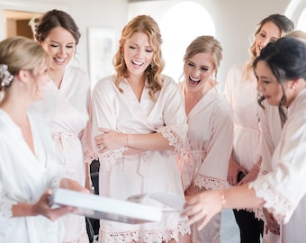 BLUSH Bridesmaid Robes / Chunky Lace Robe / Bridesmaid Gift / Bridal Party Robes / Wedding Favor / Wedding Robes / Light Pink Robe / Silky