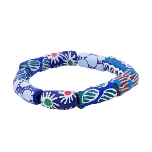 Bracelet en perles de verre ghanéen krobo peint à la main bleu clair | Afrocentrique | Bracelet de perles africaines | Ghana | Tissu et cordon