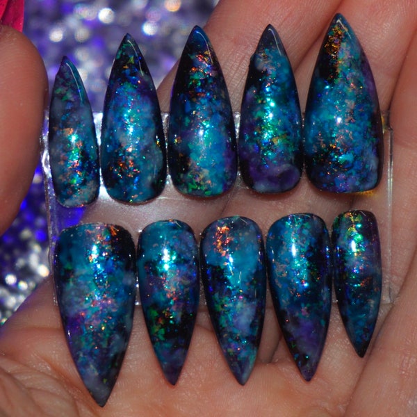 Black Opal Press on Nails