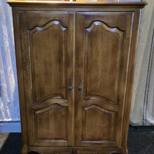 NOT FREE Shipping! See item description for details.* Ethan Allen Country French Collection Armoire Media Cabinet