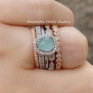 Aquamarin Ring, zierlicher Aqua Edelstein Ring, Gold Zarter Ring, Halo Stapelring, Boho Mode ring, Edelstein Schmuck, Heiligenschein Geschenk für sie,