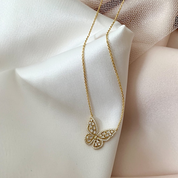 CyxenNova Collana con Iniziale Donna, Piccola Collana Personalizzata Oro Statement con Bling Zirconi, Girocollo - Idee Regalo Compleanno