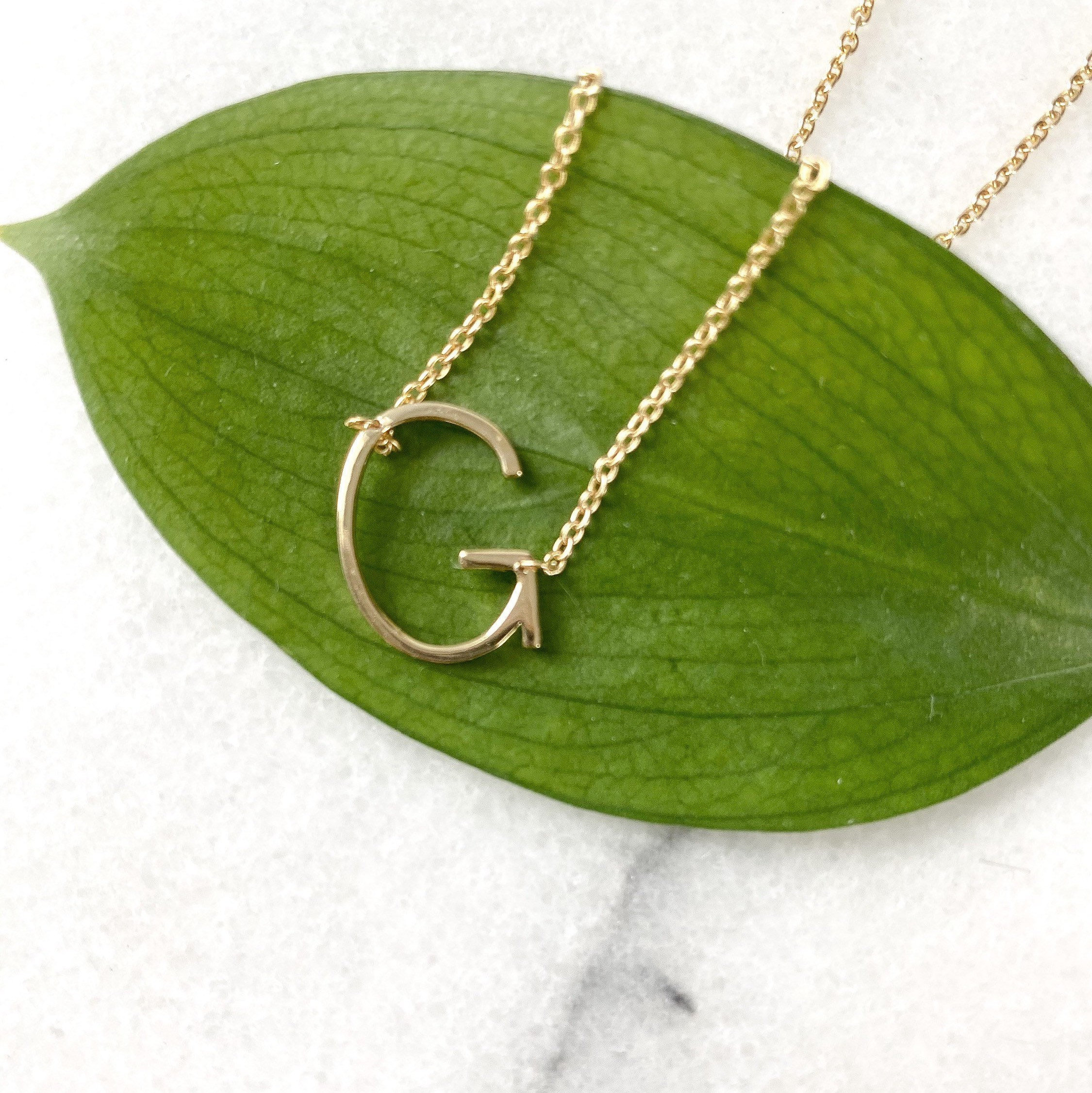 Collana Iniziale Lettera G Placcata Oro Rosa Con Cristalli Zirconia – Philip Jones - 4