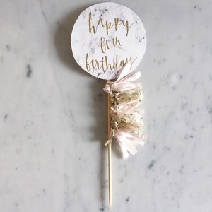 Kuchen Topper / Marmor Druck / moderne Kalligraphie / Benutzerdefinierte Hand beschriftet / erröten rosa Gold / Mini Quasten Ballon / Geburtstag / Liebe