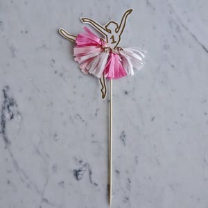 Ballerina Cake Topper / Gold moderne Kalligraphie / Custom Hand beschriftet / Gold / Mini Quasten / ersten Geburtstag / rosa / Baby-Mädchen /Prinzessin