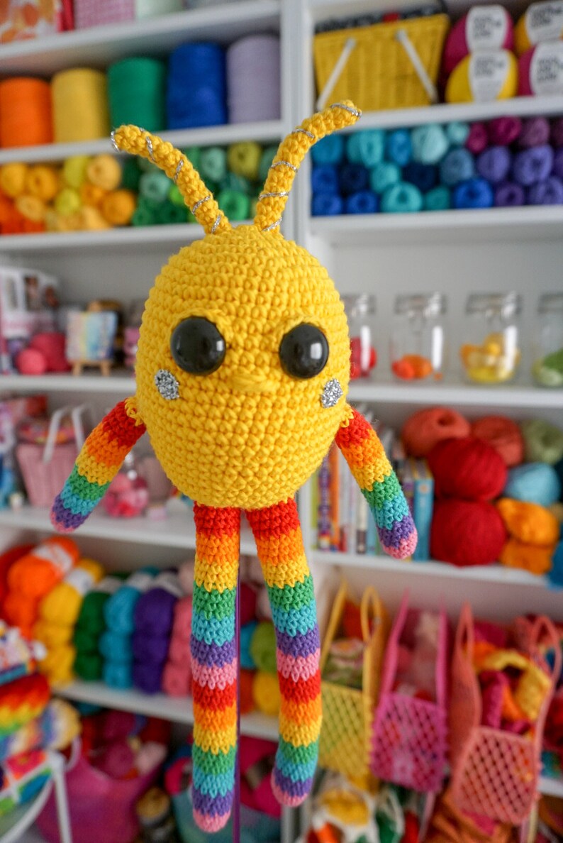 Amigurumi Pattern: Rainbow Snuggle Bugs image 6