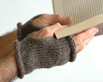 Men's rustic fingerless gloves in brown pure wool
