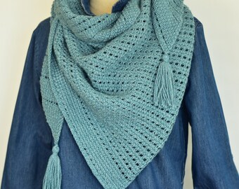 Bamboo and wool aquamarine shawl with tassels