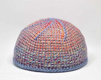 Cropped cap for men or women, machine washable with care, non-scratchy yarn