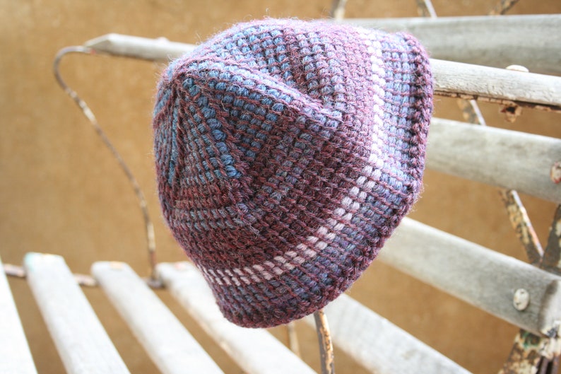 Men/'s skull cap beanie in maroon and multi coloured tunisian crochet