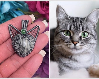 Custom Cat Pendant - Wire Wrap Cat, Crystal Cat Necklace Customized by Breed, Pet Jewelry MADE-TO-ORDER