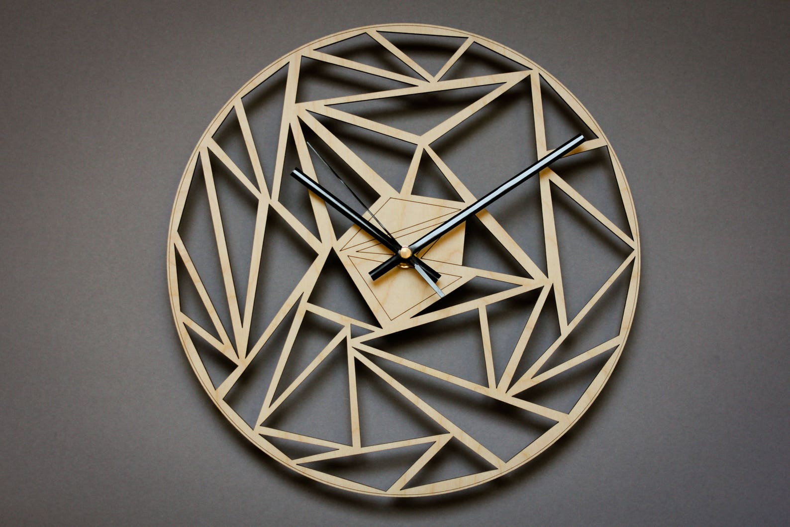 Unique wall. цветы из дерева на стену. слишком много фактуры в интерьере. Unique wall. Unique wall.