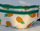 Fanny Pack pineapple  with green zipper ,travel pouch, canvas belt pouch, waist pouch, hip bags,  hip pouch, belt pouche