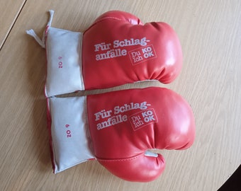 German Vintage Leather Boxing Gloves, Red boxing gloves, Vintage Pair of Leather Children or women gloves, size M,