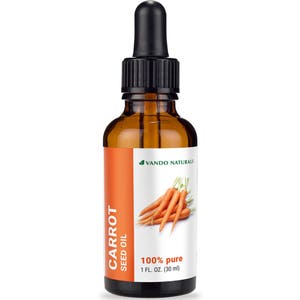 Könnte beinhalten: Eine braune Glasflasche Karottensamenöl mit einer schwarzen Pipette. Das Etikett trägt den Text "CARROT SEED OIL" und eine Illustration von Karotten. Die Flasche enthält 30 ml 100 % reines Öl.