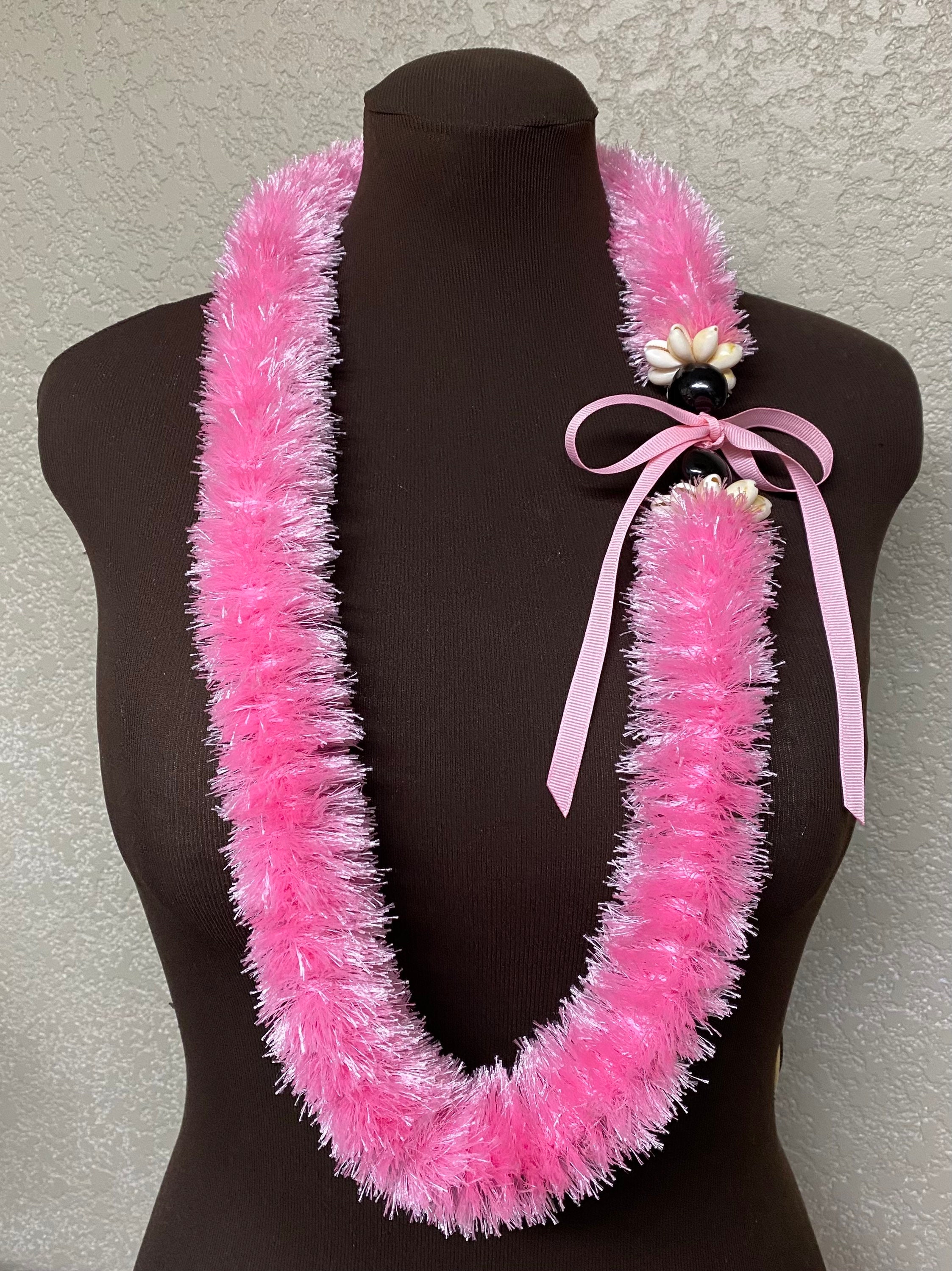 MADE TO ORDER One Color Eyelash Yarn Lei in a Variety of  display picture 3