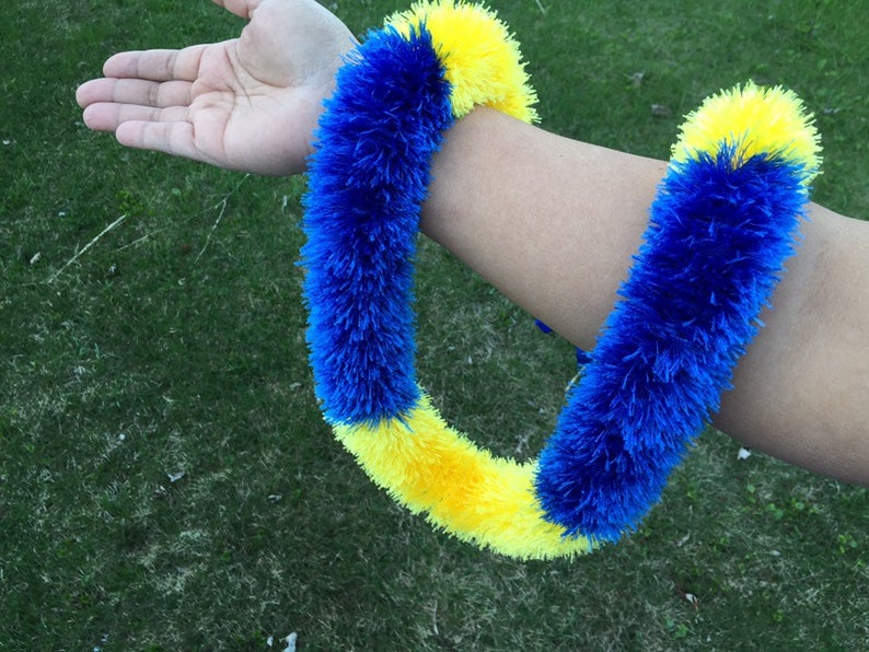 MADE TO ORDER Twotone Eyelash Yarn Lei in a Variety of Colors Etsy