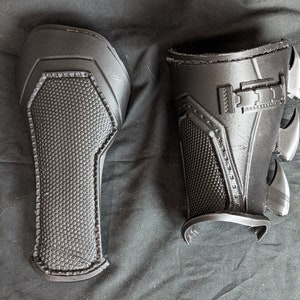 Dark Detective Gauntlets: 3D Print